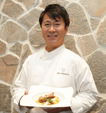 山本秀正氏