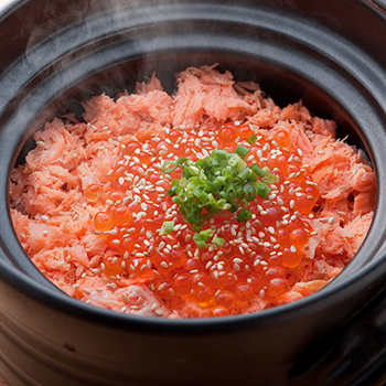 卵をたっぷり蓄えた「秋鮭」