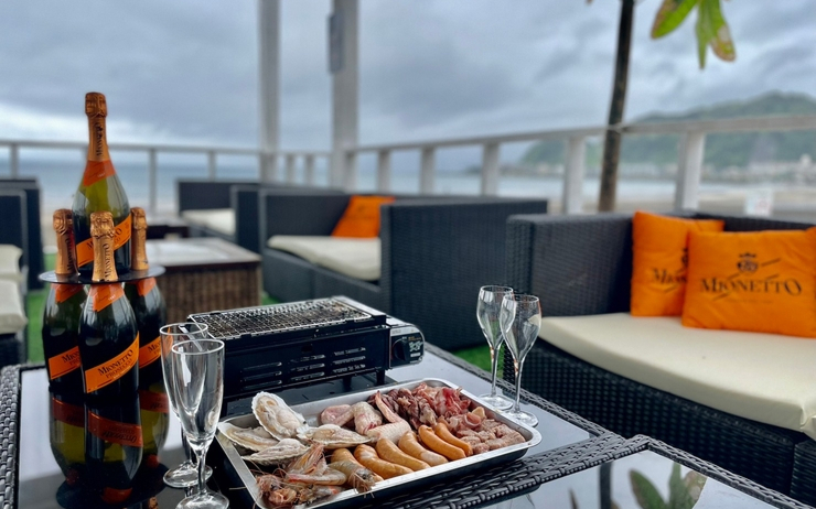 海を見ながら手ぶらでBBQ BEACH SOUND 由比ヶ浜